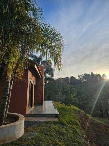 Muzambinho House | Casa em Chácara com Cacheira
