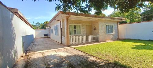 Ciudad Del Este House | Casa familiar completa con patio grande y estacionamiento en zona tranquila
