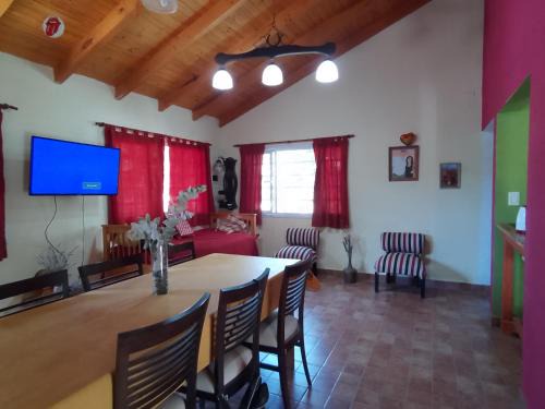 Plottier House | Casa Lennon