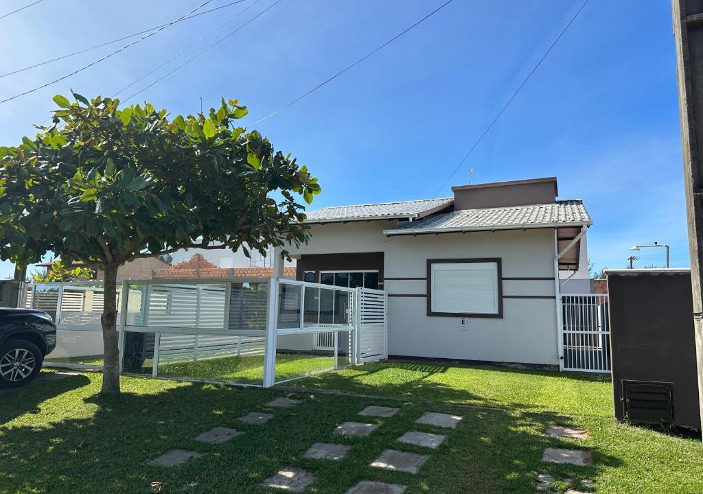 Imbituba House | Casa praia de Itapirubá a 100 metros do mar
