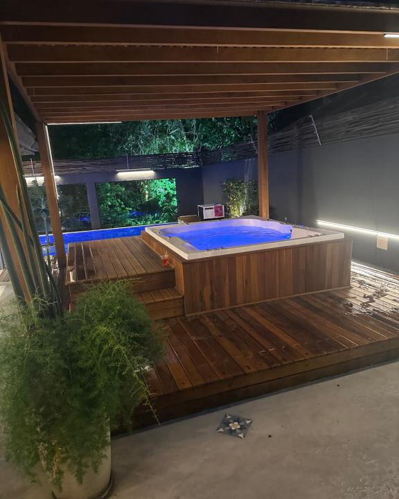 Juquehy House | Casa térrea com acessibilidade em Juquehy com piscina climatizada e hidromassagem