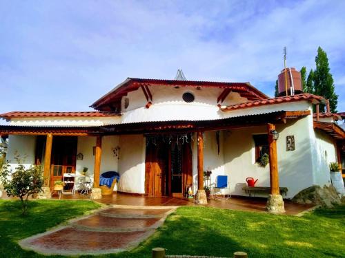 La Consulta Villa | Casa Tika,