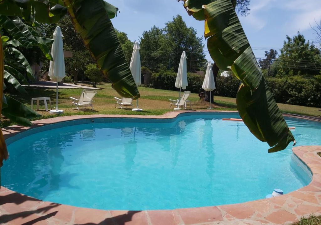Maquinista F. Savio House | Casaquinta Los Robles
