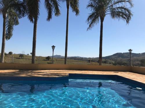 Ouro Fino House | Chácara das Palmeiras - Piscina, Churrasqueira e Campo