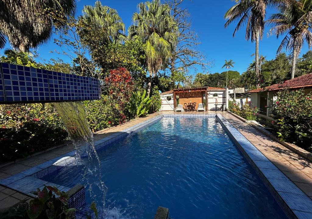 Pedro de Toledo House | Chacara c piscina ampla em Pedro de toledo