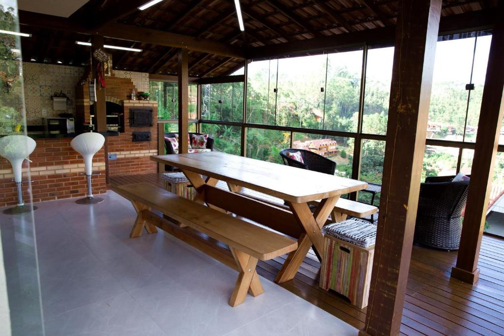 Vitor Hugo Ski Chalet | Chalé com Churrasqueira no Hotel Fazenda China Park