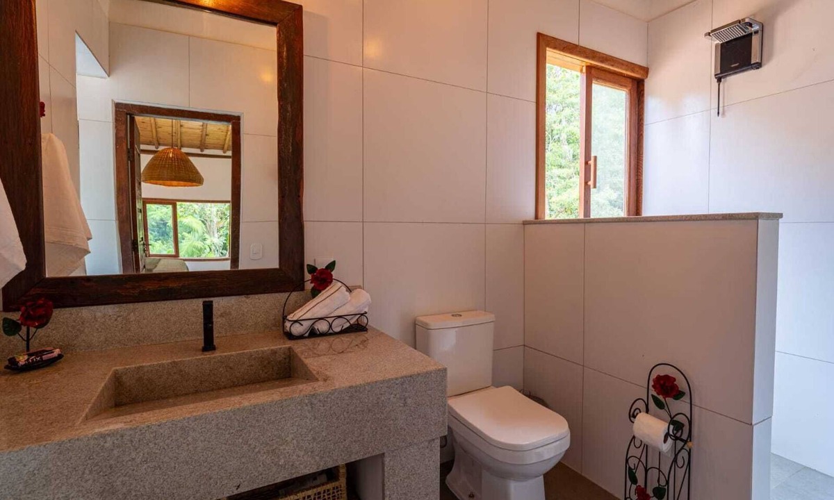 Trancoso House | Charming Bungalow Xibas Trancoso - Romantic Retreat with Hot Tub, Rustic Charm