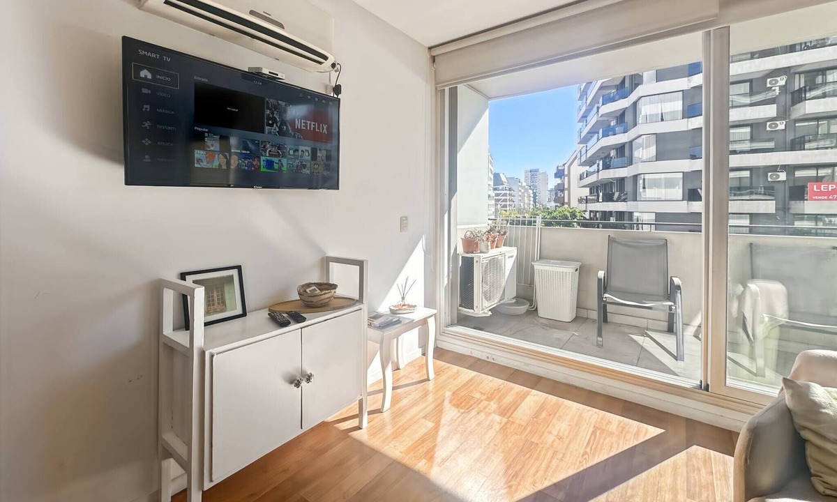 Almagro Apartment | Charming Central Buenos Aires Apartment with City Views