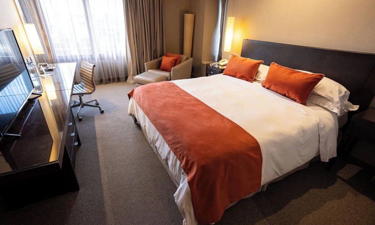 Microcentro Hotel | Charming Urban Nest Perfect for Business or Leisure Travelers | Rooftop Pool