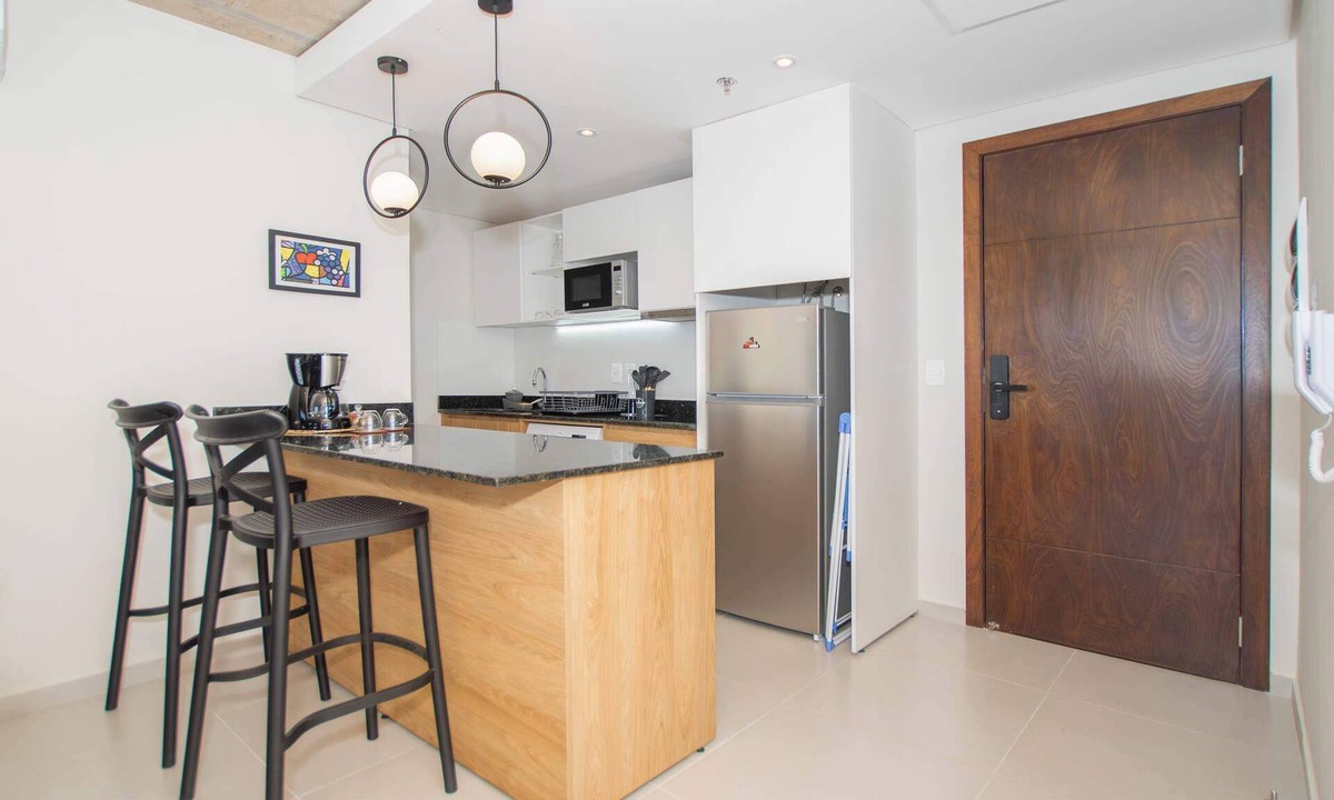 Asuncion Apartment | City View Apartment | Workspace, Pool & Gym Access