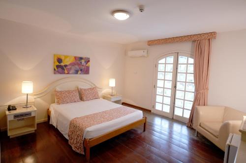 Pindamonhangaba Hotel | Colonial Plaza Hotel Pindamonhangaba
