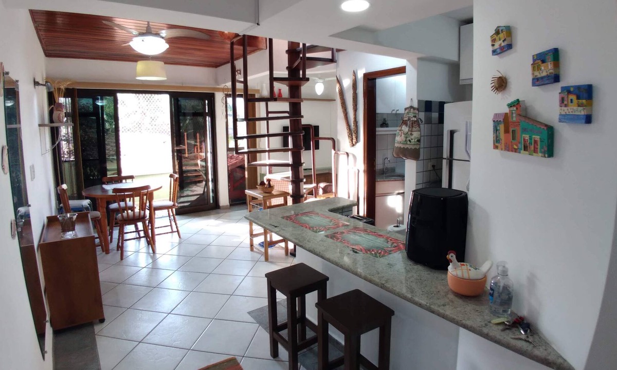 Jardim Itagua Apartment | Complete Duplex Apartment with Swimming Pool on the Itaguá Waterfront in Ubatuba
