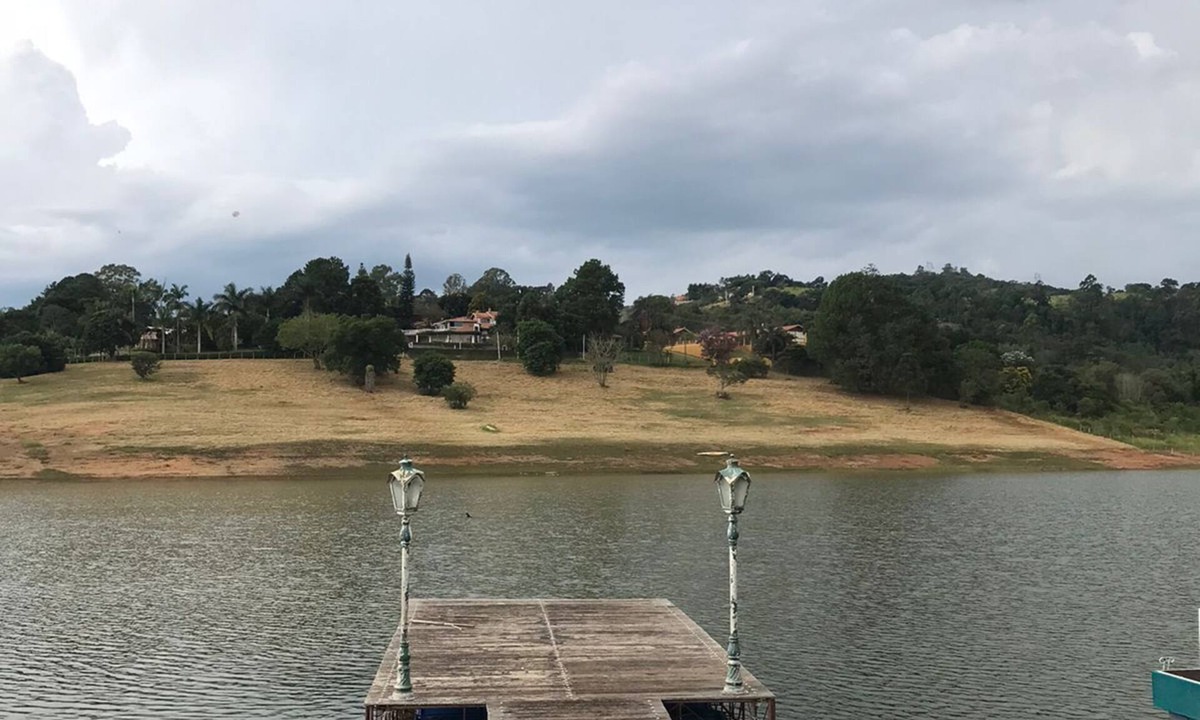 Piracaia House | Country house with private access to the dam in Piracaia SP