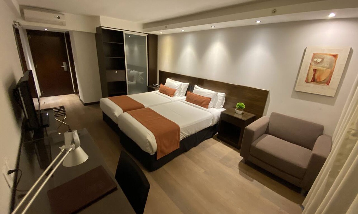 Centro Hotel | Crystal Tower Hotel