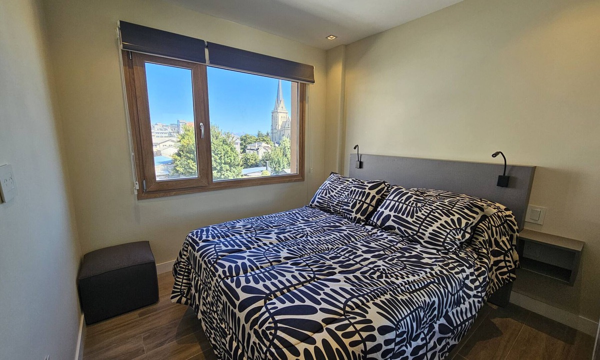 Centro Apartment | Cuatro Soles Bariloche in the main town + parking