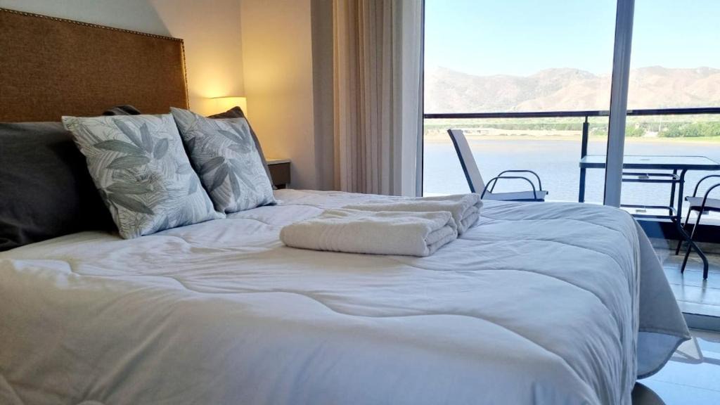 Villa Parque Siquiman Apartment | Departamento frente a lago Carlos Paz - Villa Siquiman - Complejo Veneto Village