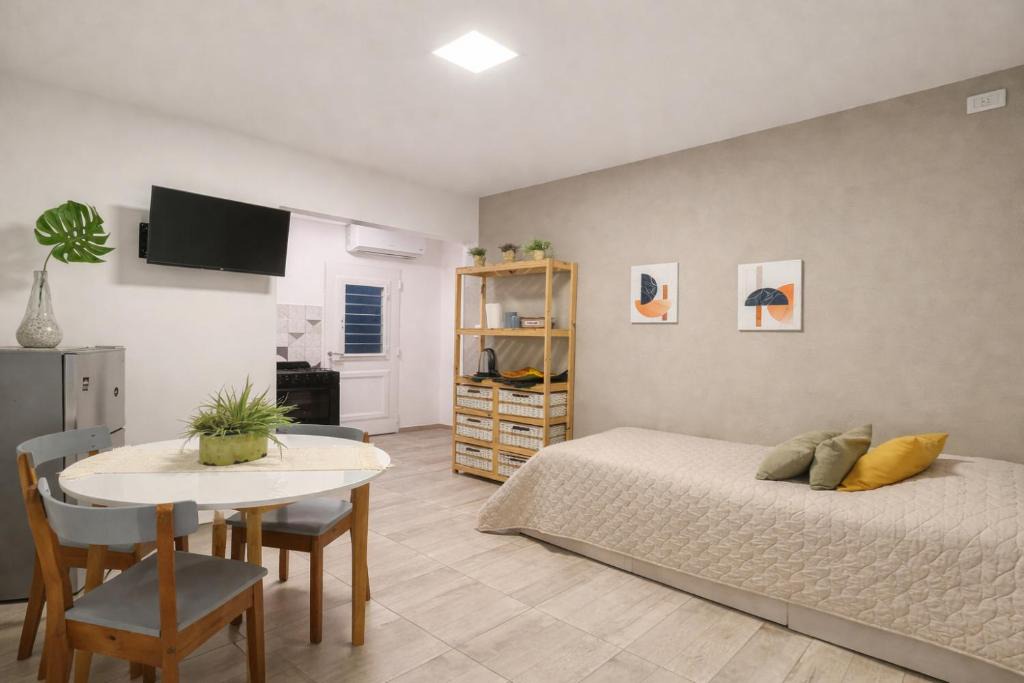 Florida Apartment | Departamento moderno equipado en vicente López con ubicacion inmejorable , 100 metros del tren , cerca de River, tecnopolis , a pasos tenes todo