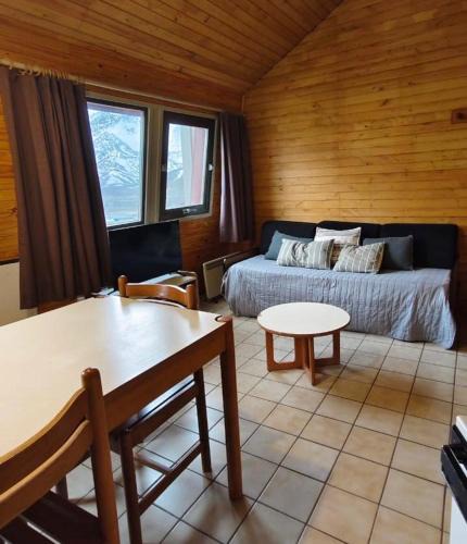 Las Lenas Apartment | Depto 5 pax, 2 baños, Cirrus 967