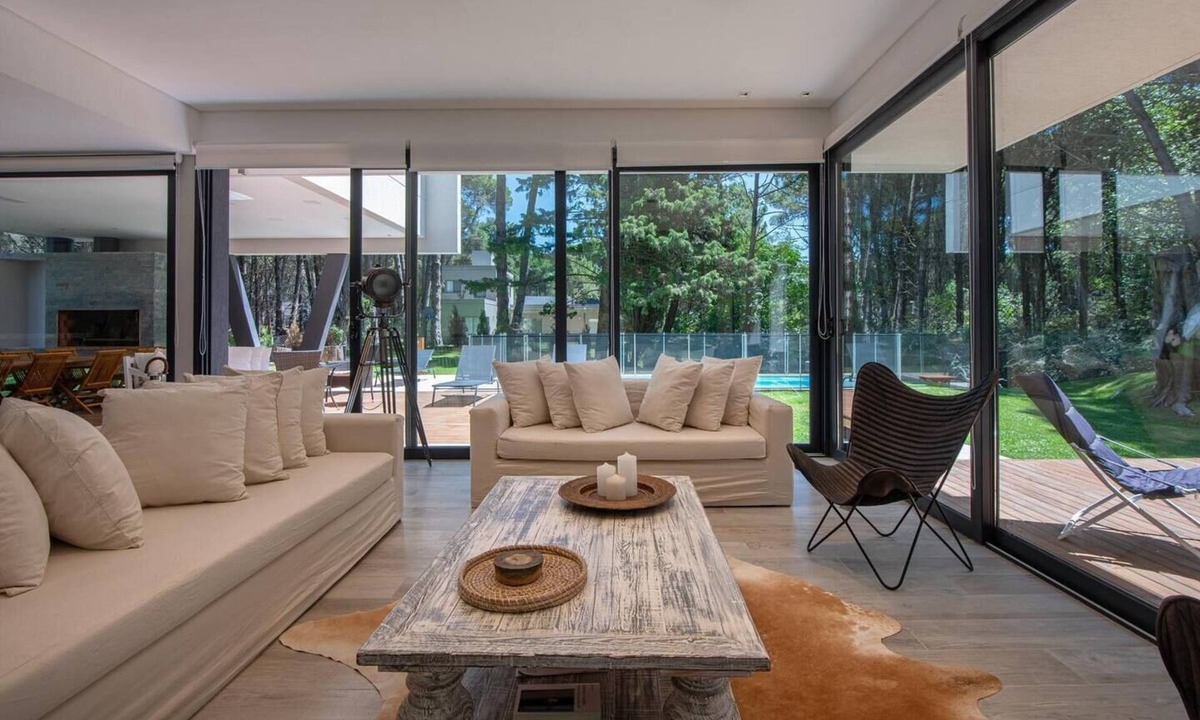 Carilo House | Designer house for 12 in the heart of Carilós woods
