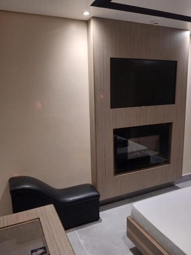 Santa Maria Goretti Hotel | Deslize Motel 5