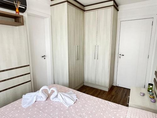 Pioneiros Apartment | Double suite with private bathroom and parking space
