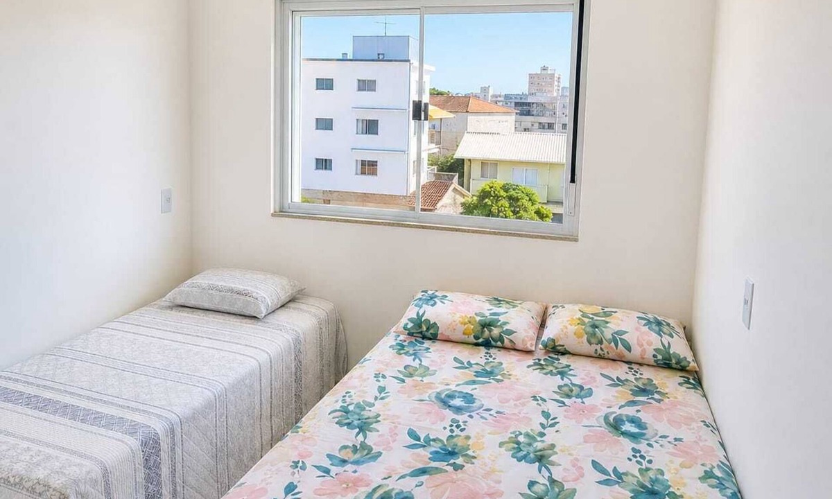 Vargem do Bom Jesus Apartment | Duplex in Ingleses, 200 meters from the sea.