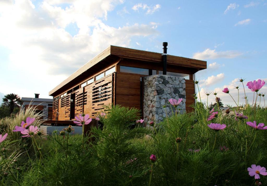 San Esteban House | Eco Casa de Diseño en las Sierras