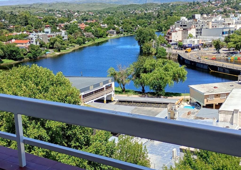 Villa Carlos Paz Apartment | El Balcón de Margy Villa Carlos Paz Centro Galeria Acuario Acogedor monoambiente con vista al rio