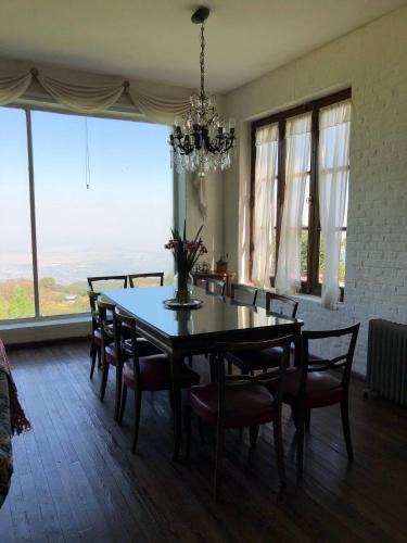 Villa Nougues House | Espectacular casa en Villa Nougues