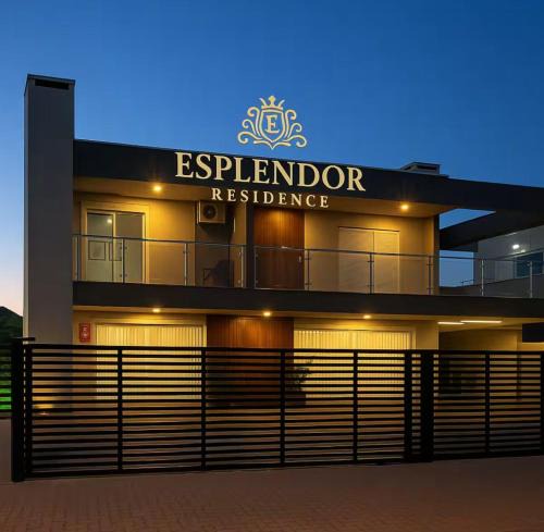 Xangri-La House | Esplendor Residence Seu Paraíso em Atlântida com Piscina