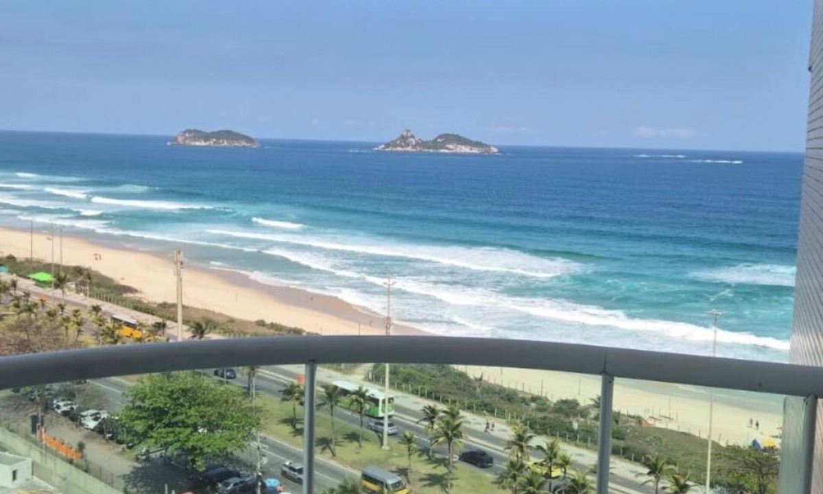 Barra da Tijuca Hotel | Exclusive - Fantastic Ocean View on the best beach in Rio!