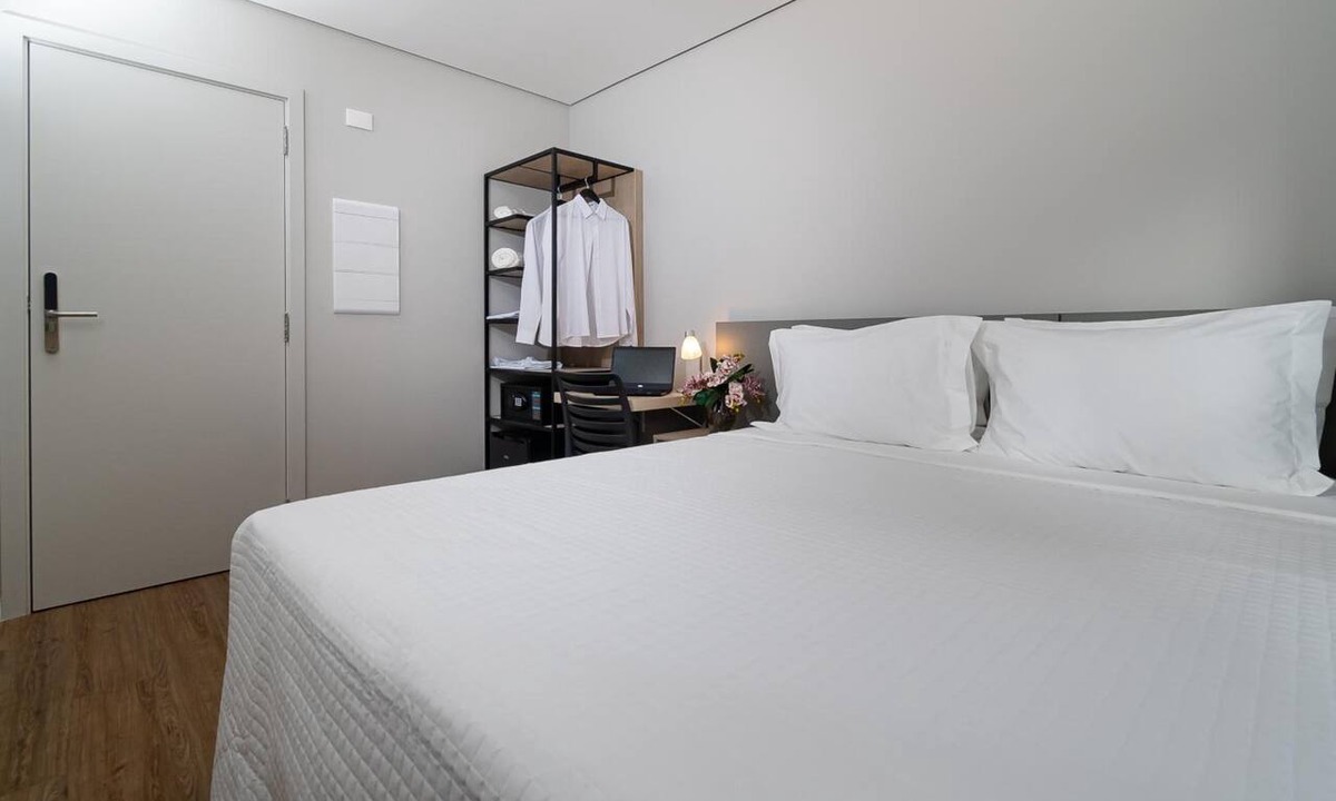 Sao Paulo Hotel | Experience Comfort in São Paulo's Urban Escape for Solo Travelers