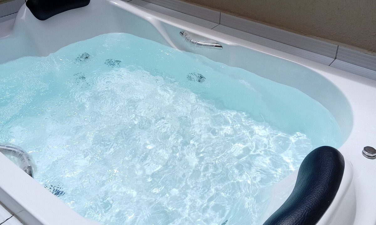 Centro Apartment | Experience Paradise: Sol e Mar Residence Flat in Porto de Galinhas with VIP Hot Tub