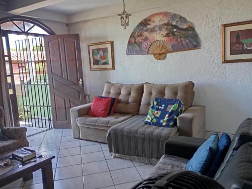Bairro das Laranjeiras House | Férias pé na areia, sol e mar