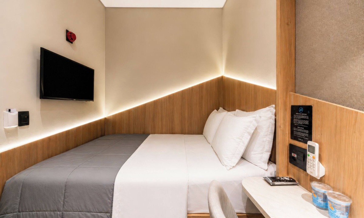 Aeroporto Internacional Governador Andre Franco Montoro Hotel | Fast Sleep Suites by Slaviero Hotéis dentro do Aeroporto Guarulhos Terminal 2, desembarque Oeste