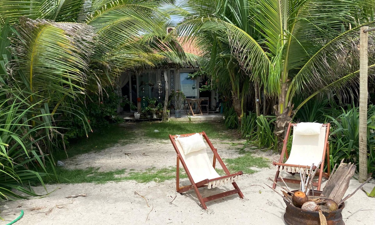 Prea House | Feet in the Sand: Loft Designer with Ocean View on Preá Beach