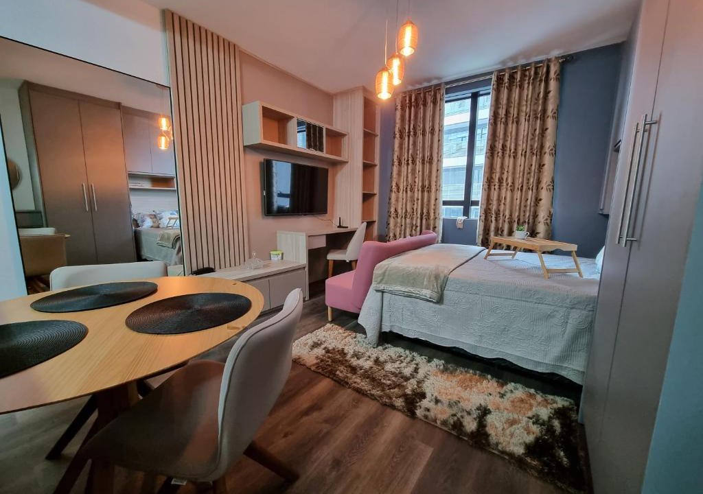 Alphaville Apartment | Flat luxo, mobiliado c/ar, wi-fi, pisc. e academia