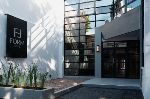 Zarate Hotel | Form Hotel