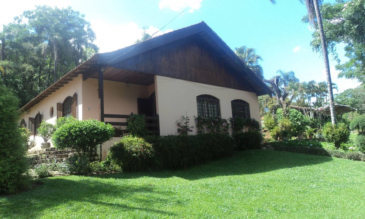Itatiba House | Gorgeous site, Complete Leisure, Tennis Court, Landscaping, Matas, Rio