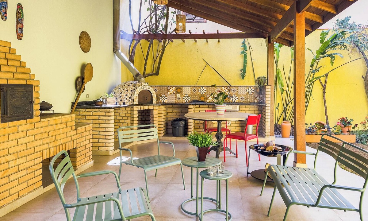 Carapicuiba House | Gourmet space and home-office in Granja