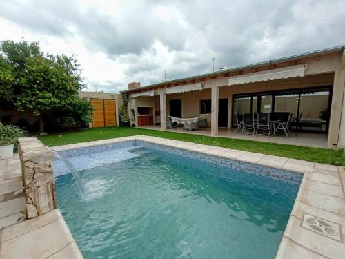 La Punta House | Hermosa Casa