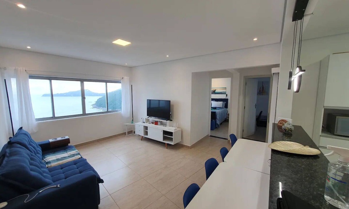 Porchat Island Apartment | High view of Porchat Island, lots of space, comfort, technology and unique view