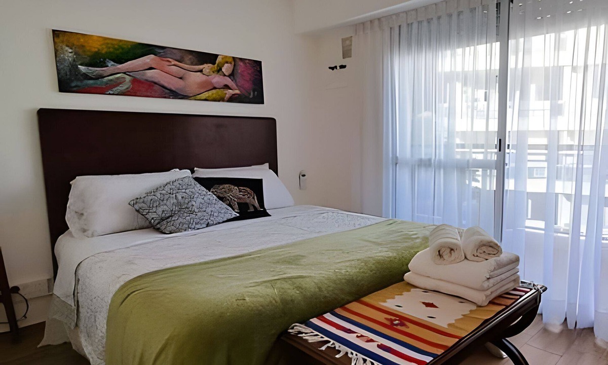 Centro Apartment | Hornera Eli - Steps from Oroño with parking