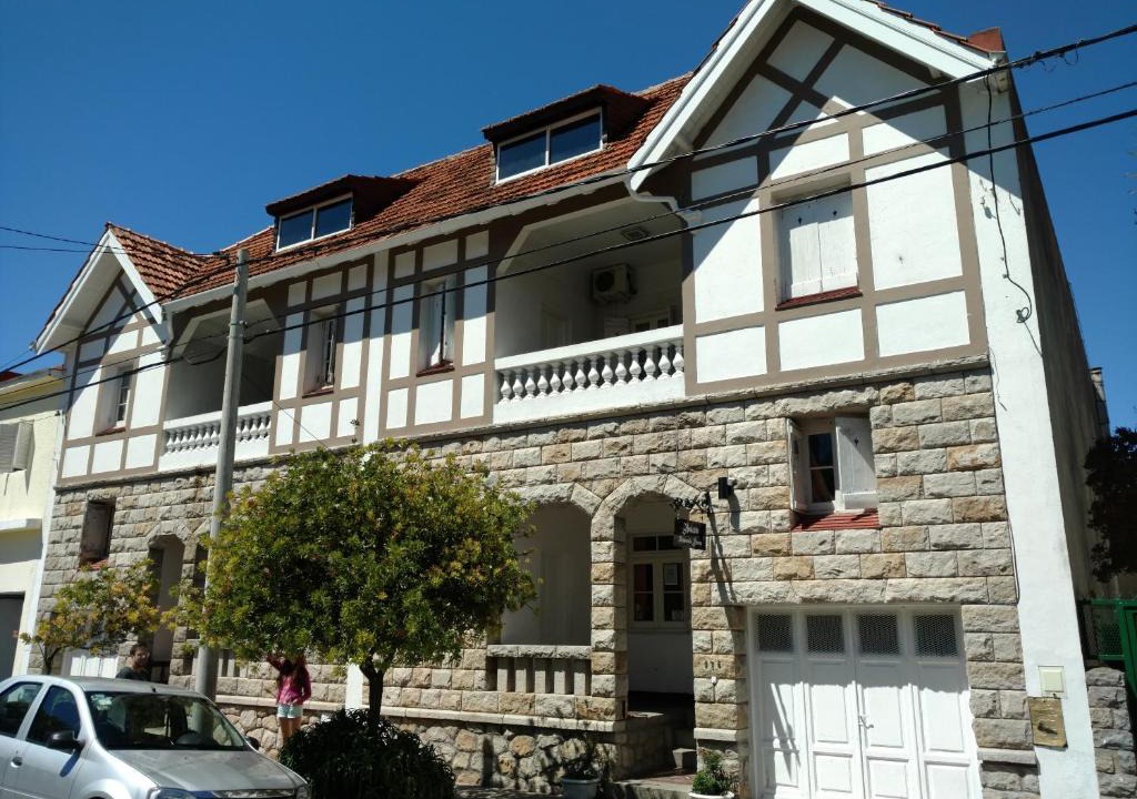 Mar del Plata Hotel | Hostería Almirante Brown