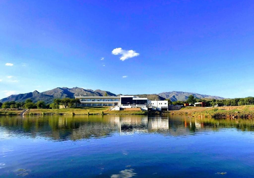 Las Chacras Hotel | Hotel Cantera Respira Campo