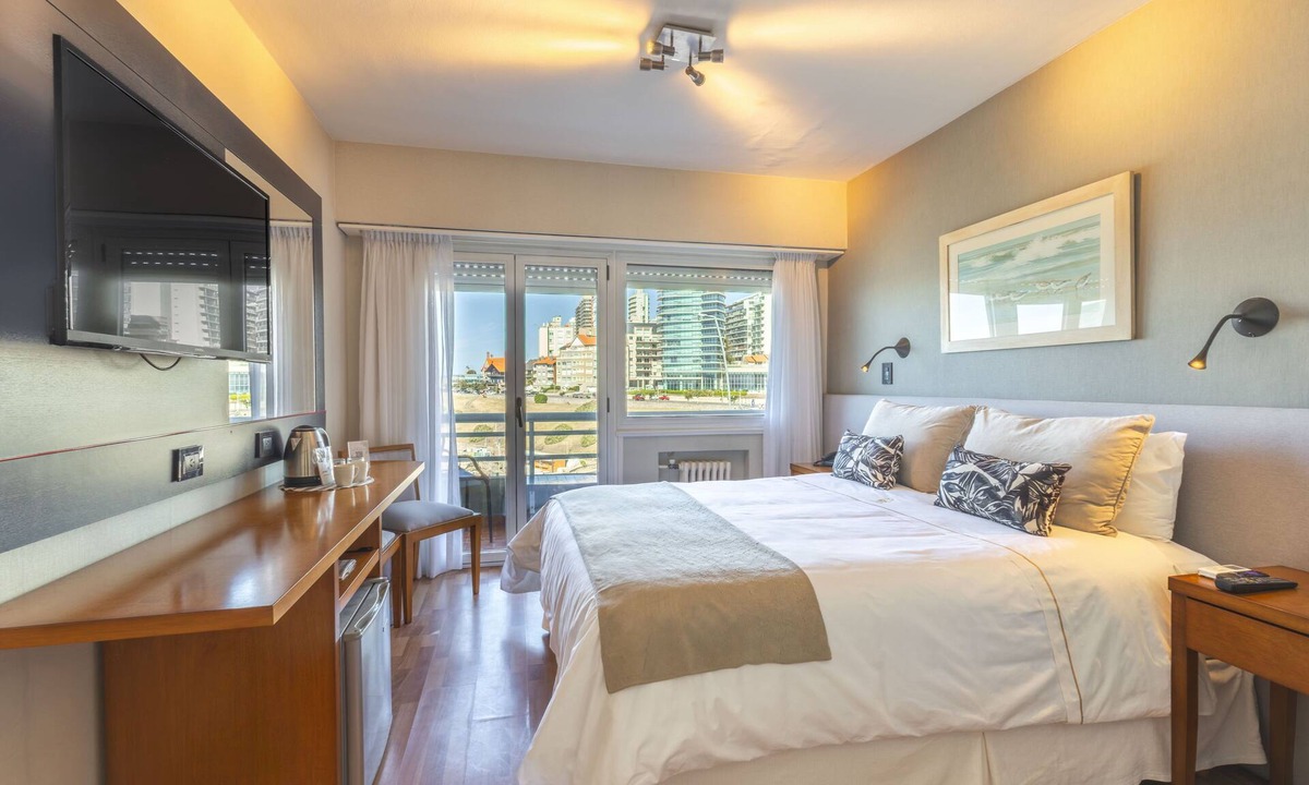 Mar del Plata Hotel | HOTEL LAS ROCAS