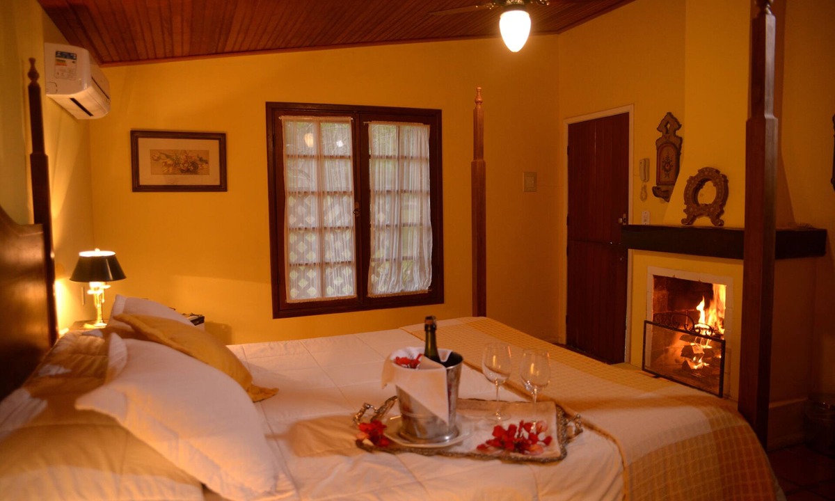 Itatiaia Hotel | Hotel Pousada Esmeralda