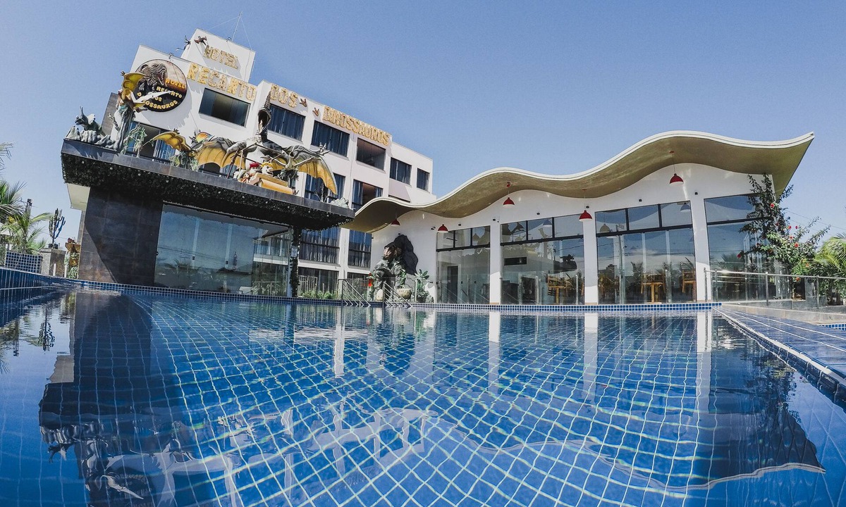 Praia da Armacao do Itapocoroi Hotel | Hotel Recanto dos Dinossauros