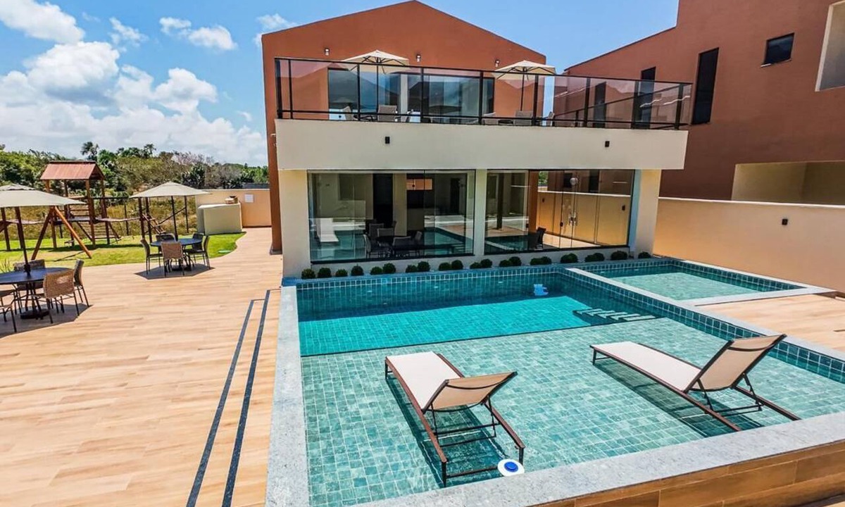 Barreirinhas House | House 18 | Private Pool, Gourmet Area and 4 Suites - Near the City Center.
