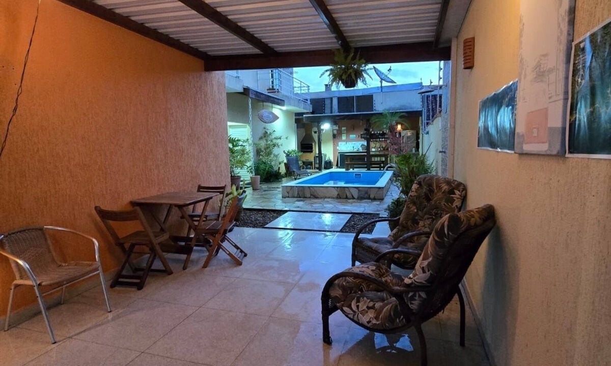 Maranduba House | House for up to 24 people | 6 Suites | Swimming pool | 150m from Sapê Beach